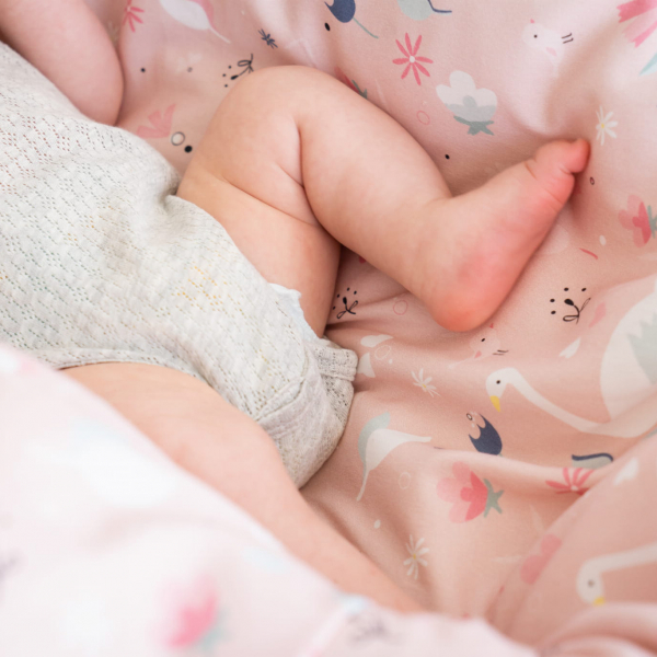Blush swan baby komplet kołderka i poduszka - komplet pościeli dla niemowląt